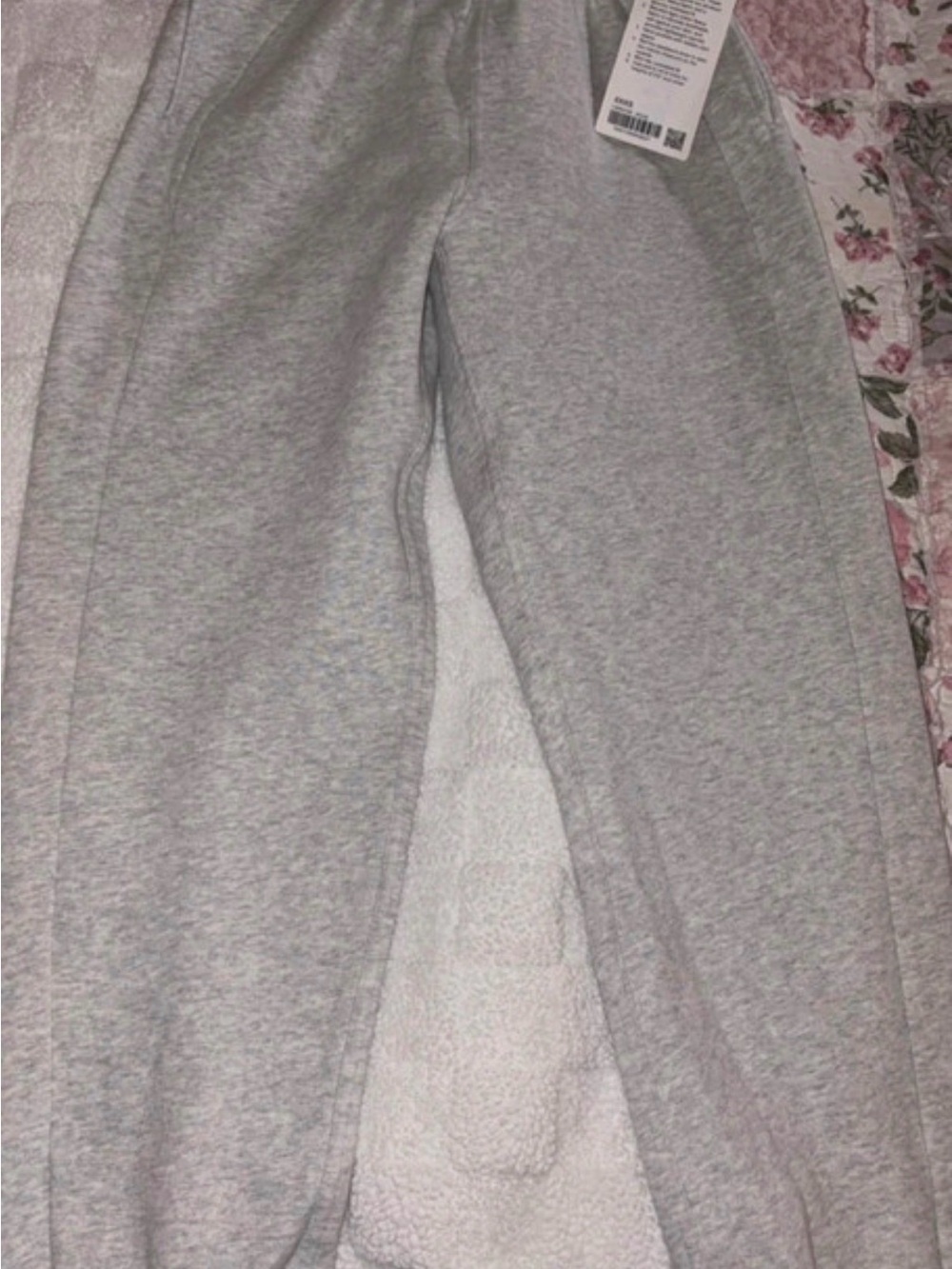 Lulelemon scuba XXXS *short* women’s joggers